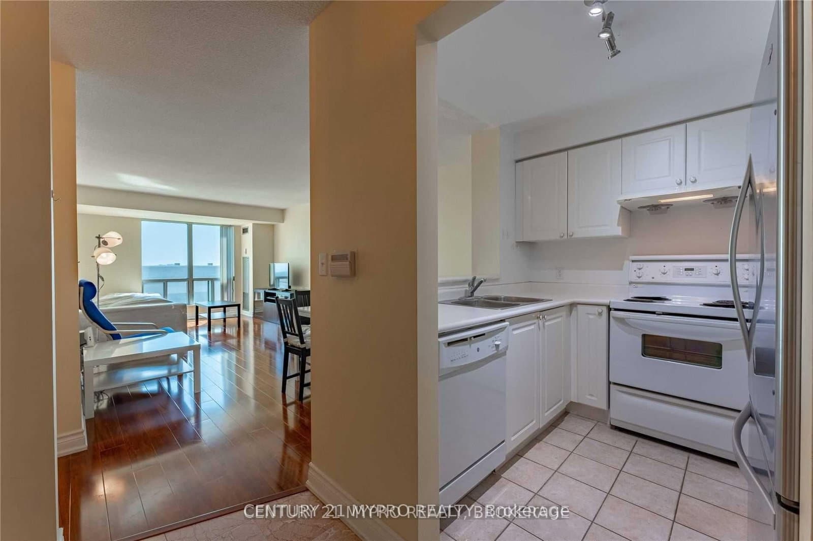 1 Lee Centre Drive, Unit 1609 thumbnail 9