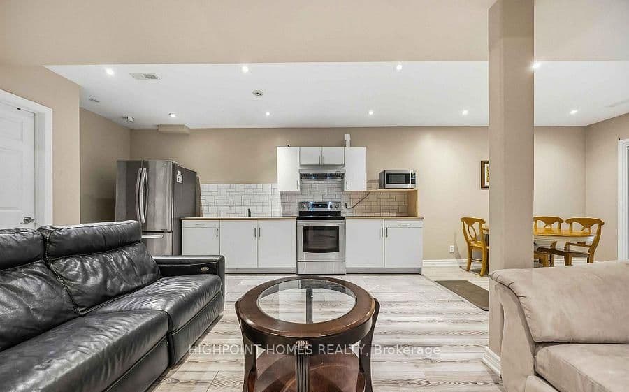 903 Alanbury Crescent thumbnail 34