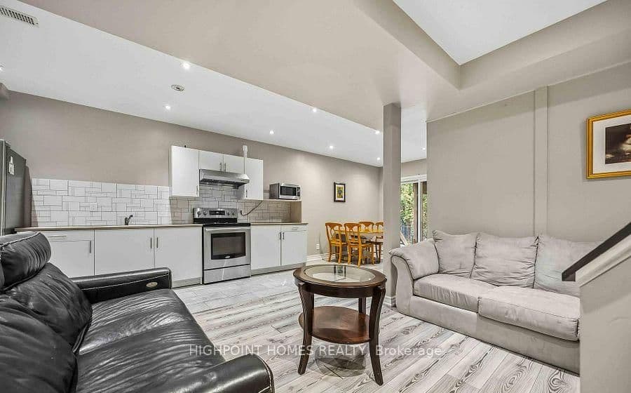 903 Alanbury Crescent thumbnail 35