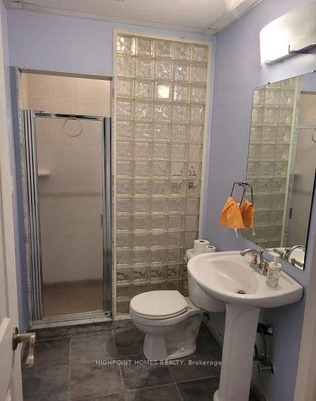 903 Alanbury Crescent thumbnail 43