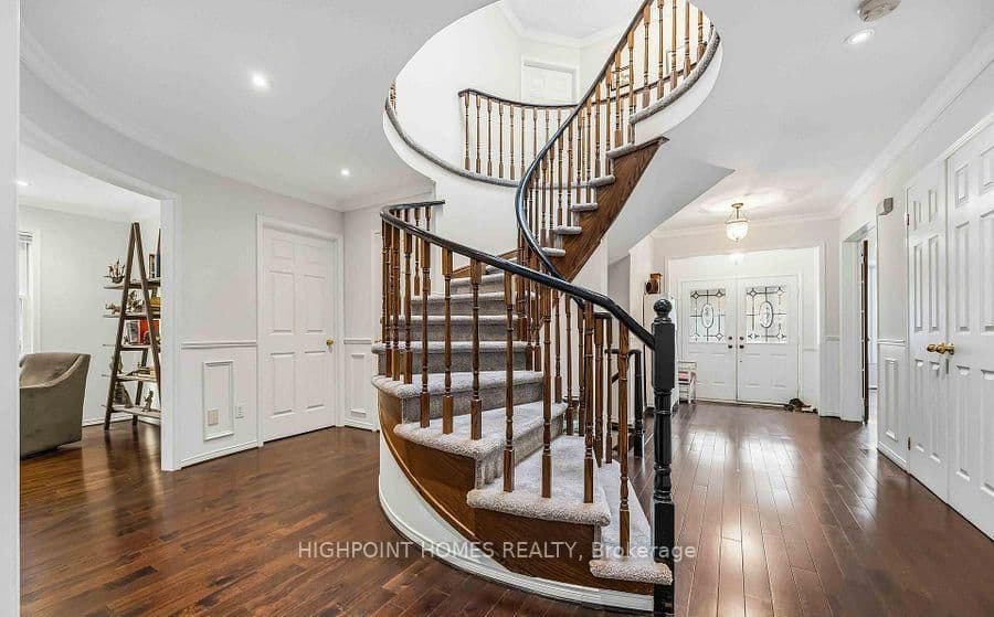 903 Alanbury Crescent thumbnail 5