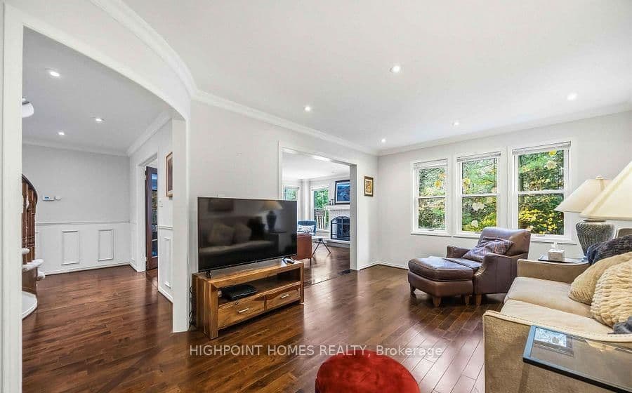 903 Alanbury Crescent thumbnail 7