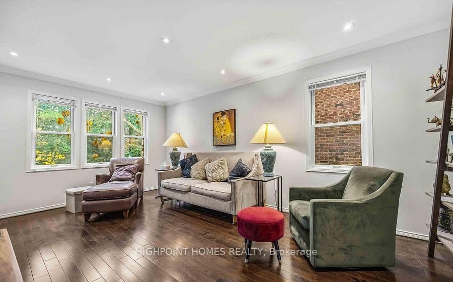 903 Alanbury Crescent thumbnail 8