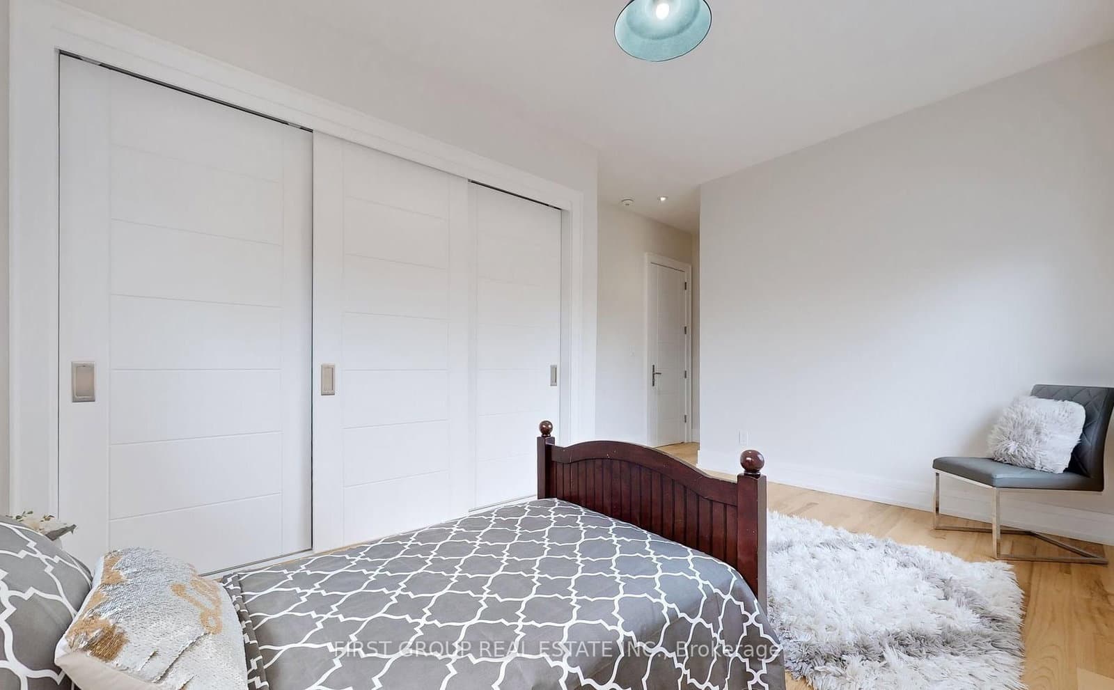 858 Strouds Lane thumbnail 19