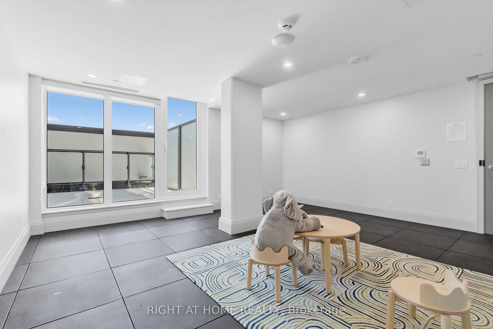 2 Manderley Drive, Unit 316 thumbnail 32