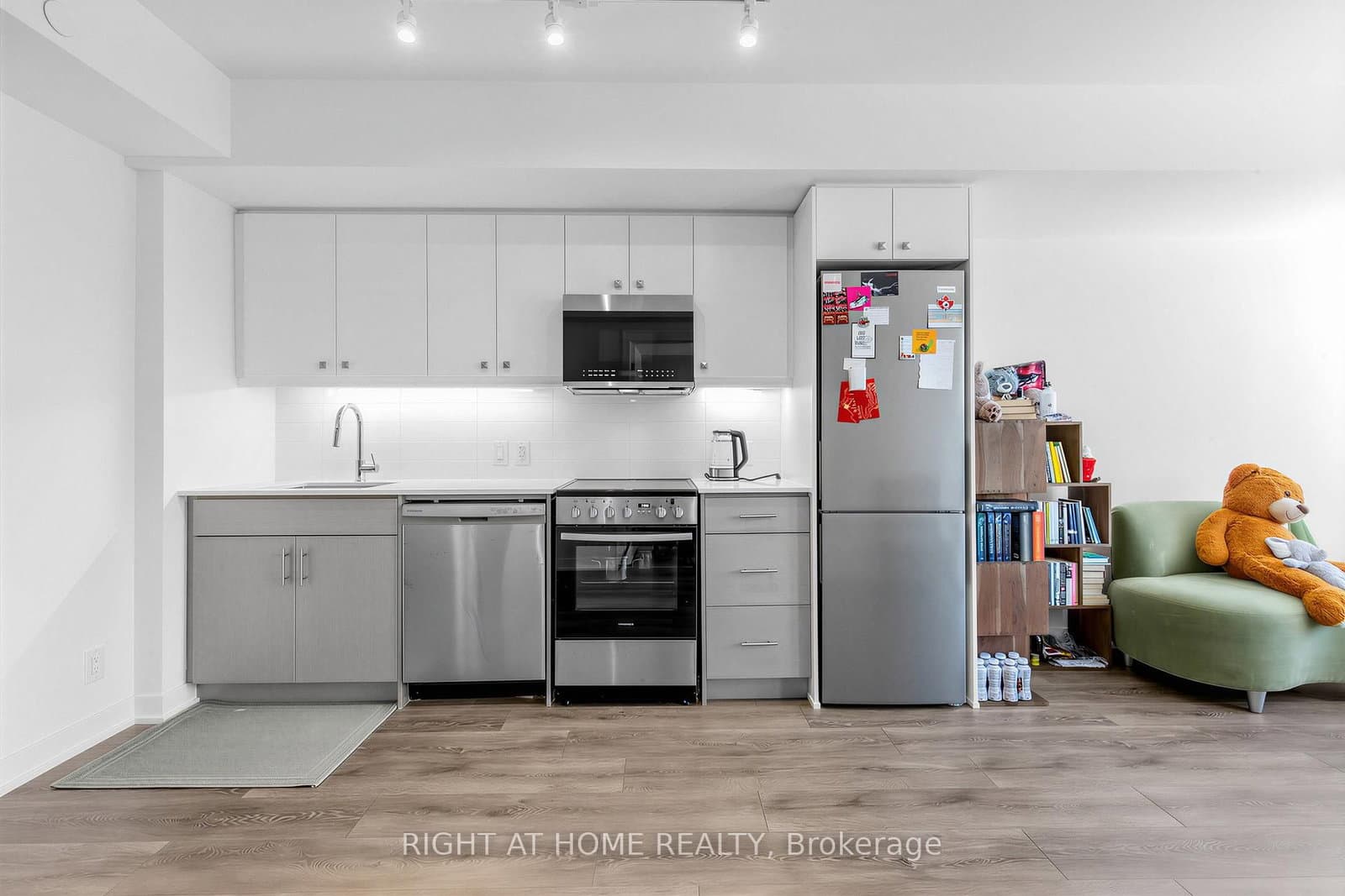 2 Manderley Drive, Unit 316 thumbnail 7