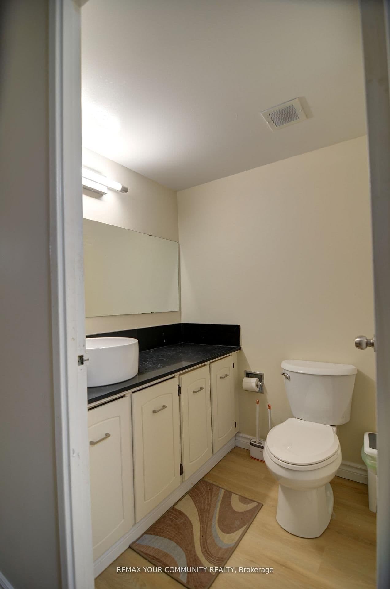 3131 Bridletowne Circle, Unit 103 thumbnail 8