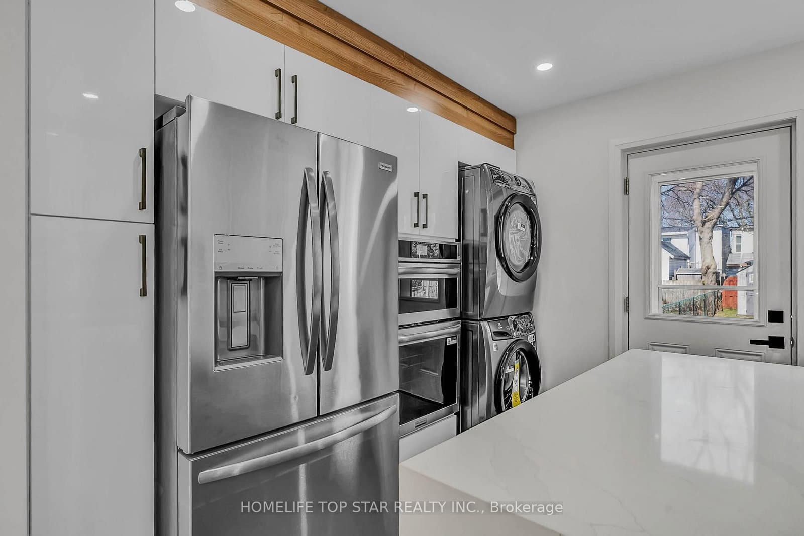 56 Mortimer Avenue thumbnail 12