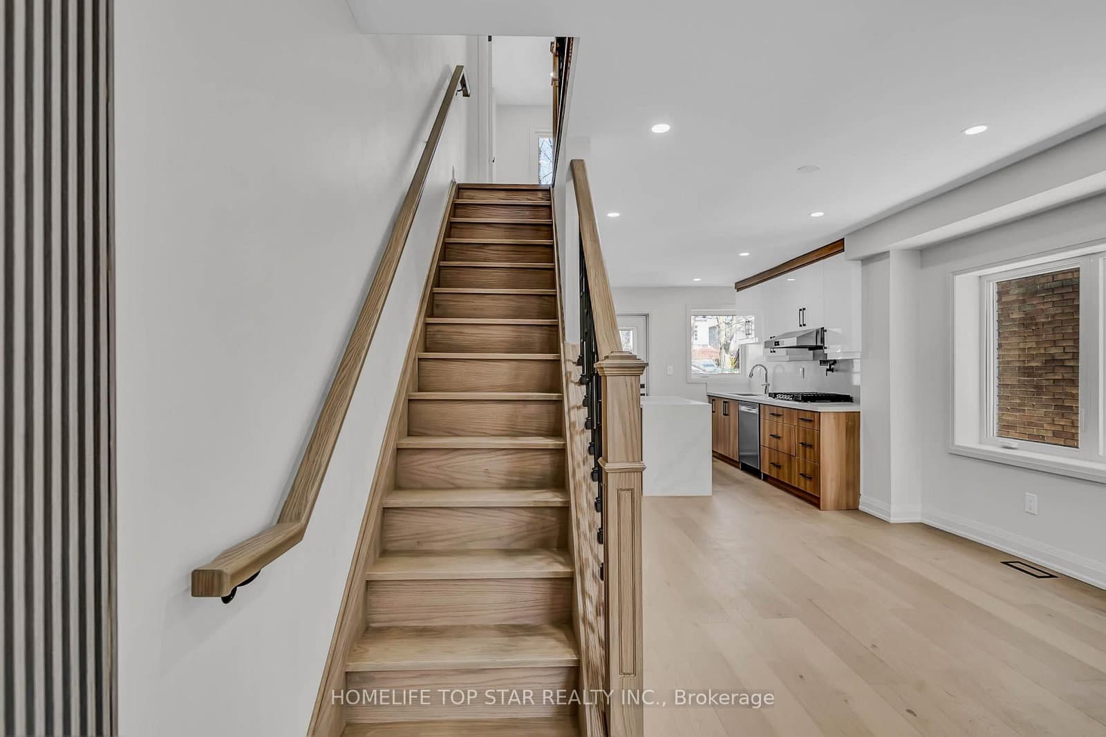 56 Mortimer Avenue thumbnail 18