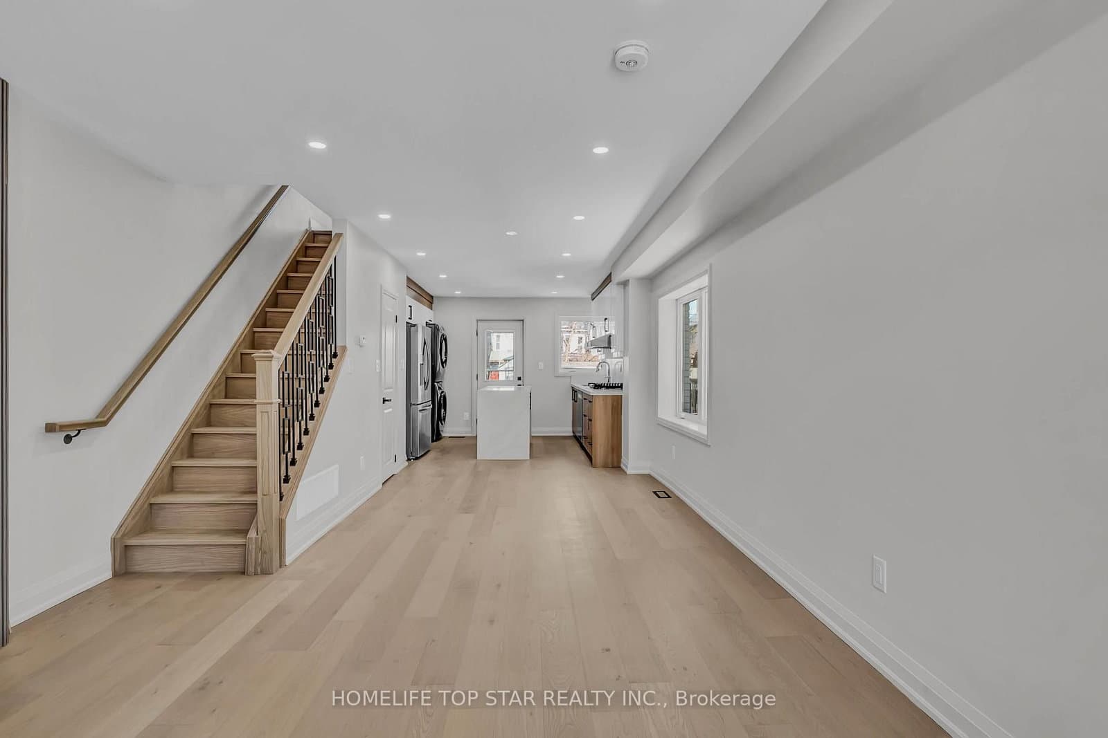 56 Mortimer Avenue thumbnail 9