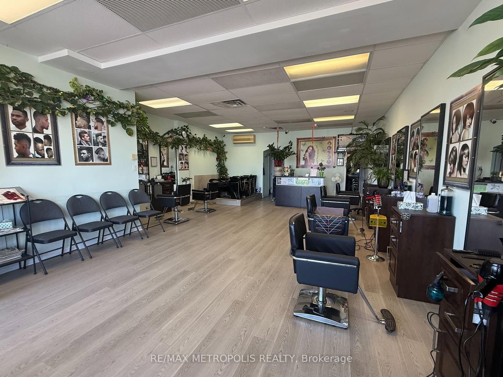 2685 Eglinton Avenue E thumbnail 5