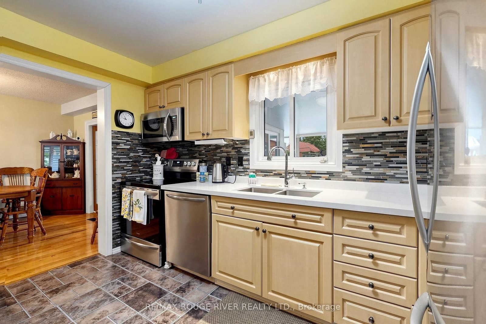 49 Gilmour Drive thumbnail 14