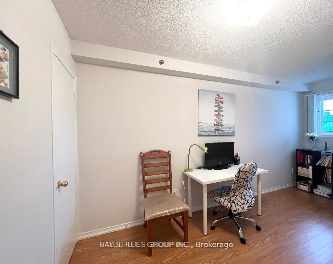 593 Kennedy Road, Unit 4 thumbnail 12