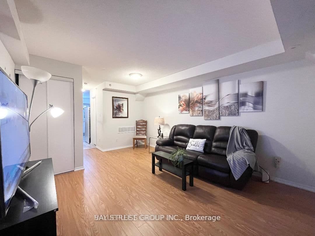 593 Kennedy Road, Unit 4 thumbnail 7