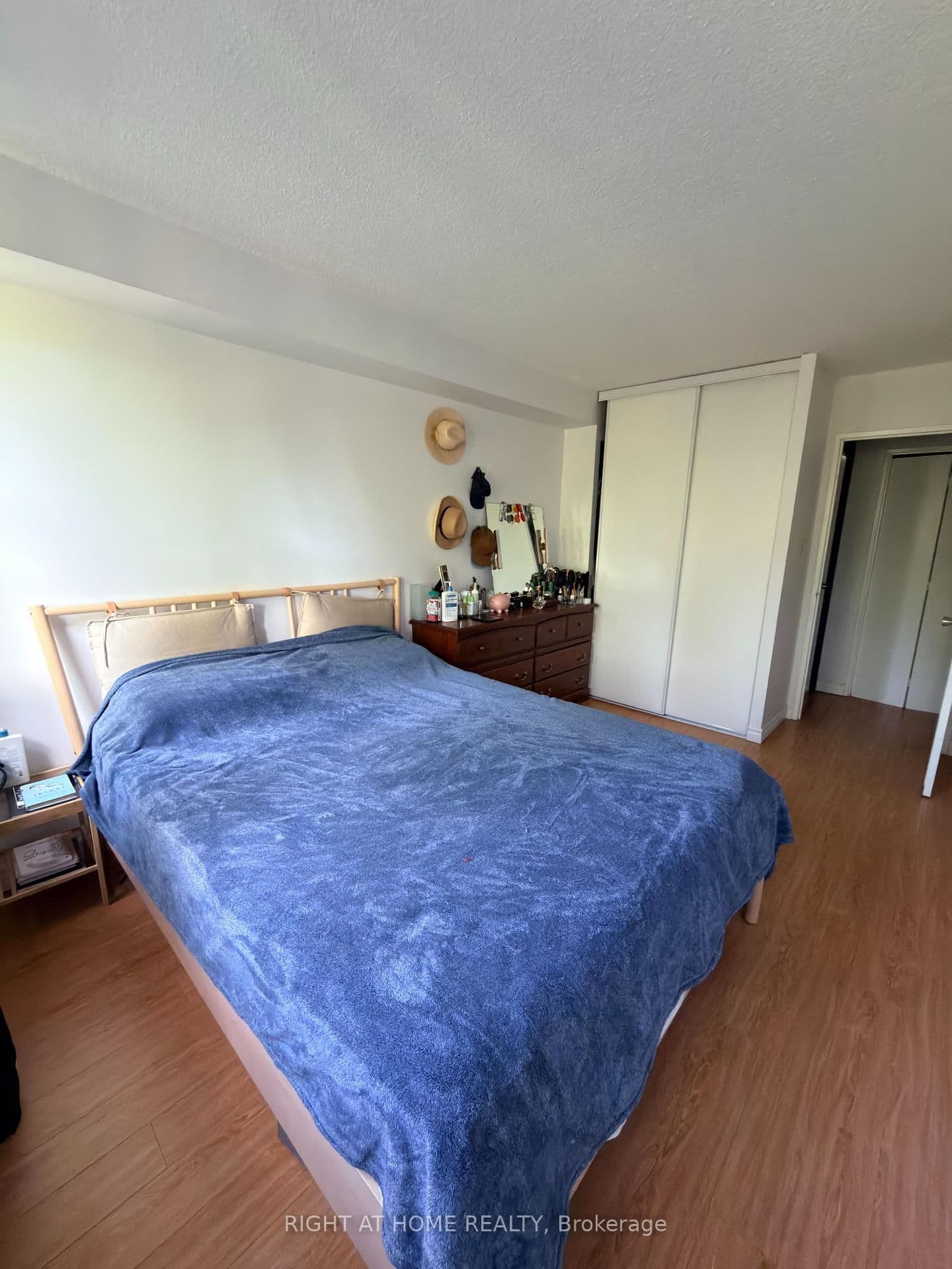 2500 Bridletowne Circle, Unit #208 thumbnail 7