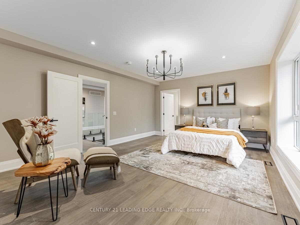 19 Donalda Crescent, Unit UPPER thumbnail 19