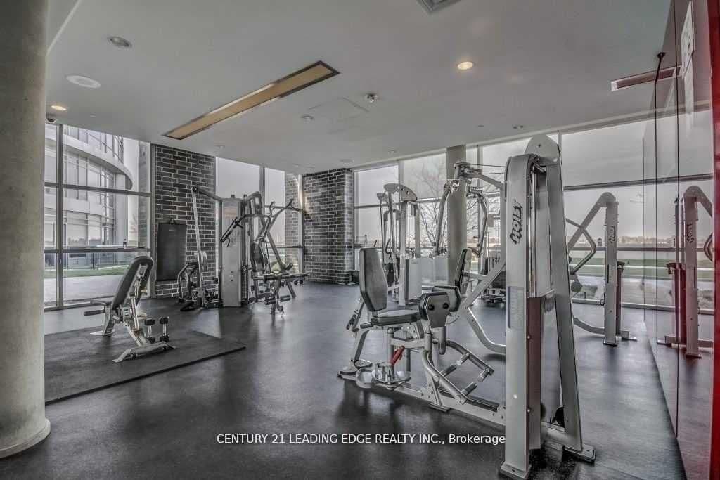 135 Village Green Square, Unit 2415 thumbnail 12