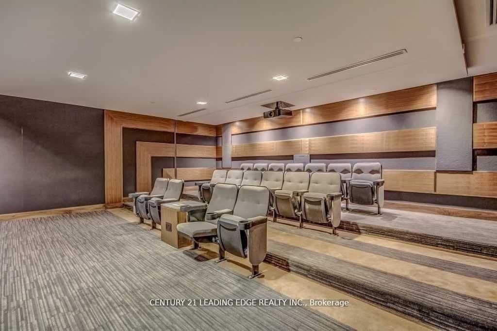 135 Village Green Square, Unit 2415 thumbnail 13