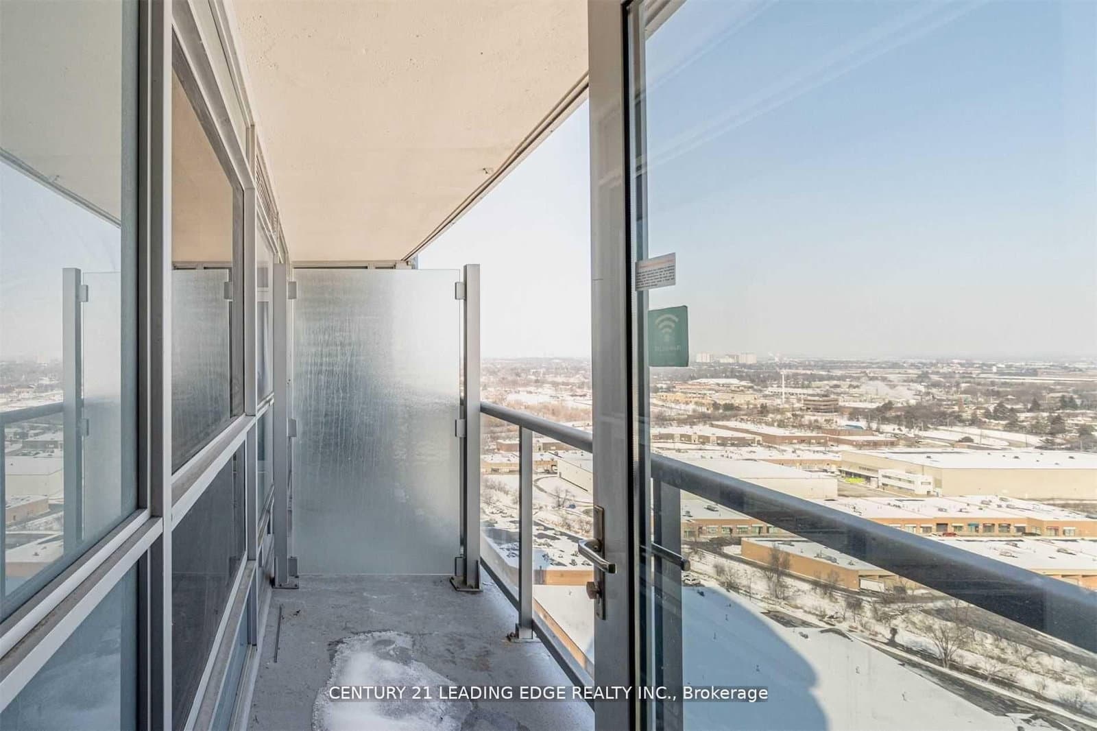 135 Village Green Square, Unit 2415 thumbnail 19