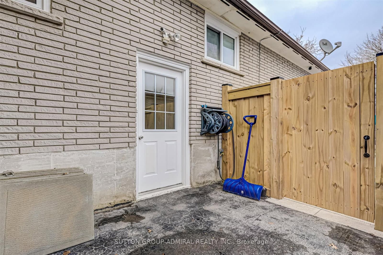 25 Strike Avenue, Unit Bsmnt thumbnail 2