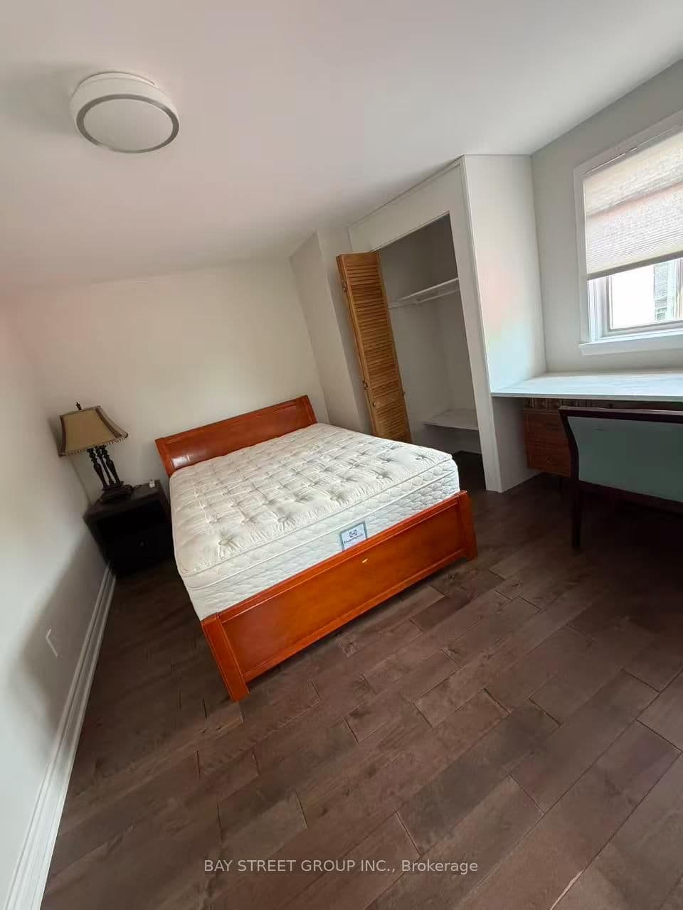 19 Dunsfold Drive, Unit 3 thumbnail 2