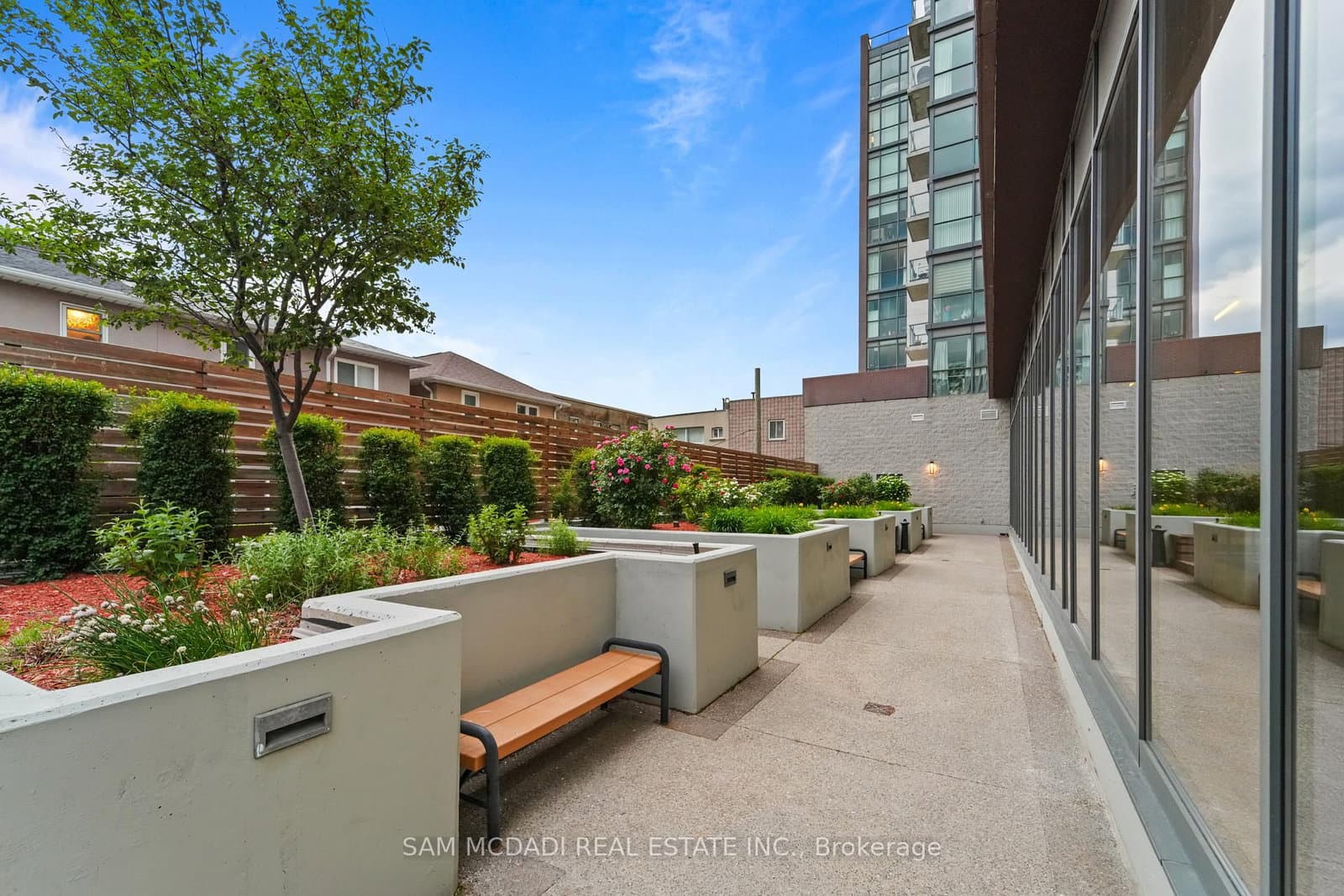 2055 Danforth Avenue, Unit 903 thumbnail 20