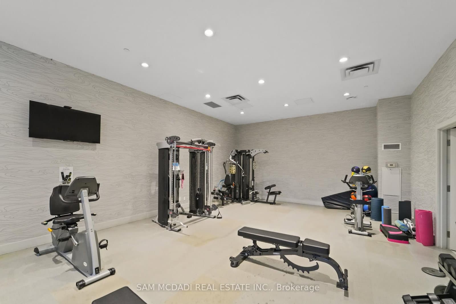 2055 Danforth Avenue, Unit 903 thumbnail 22
