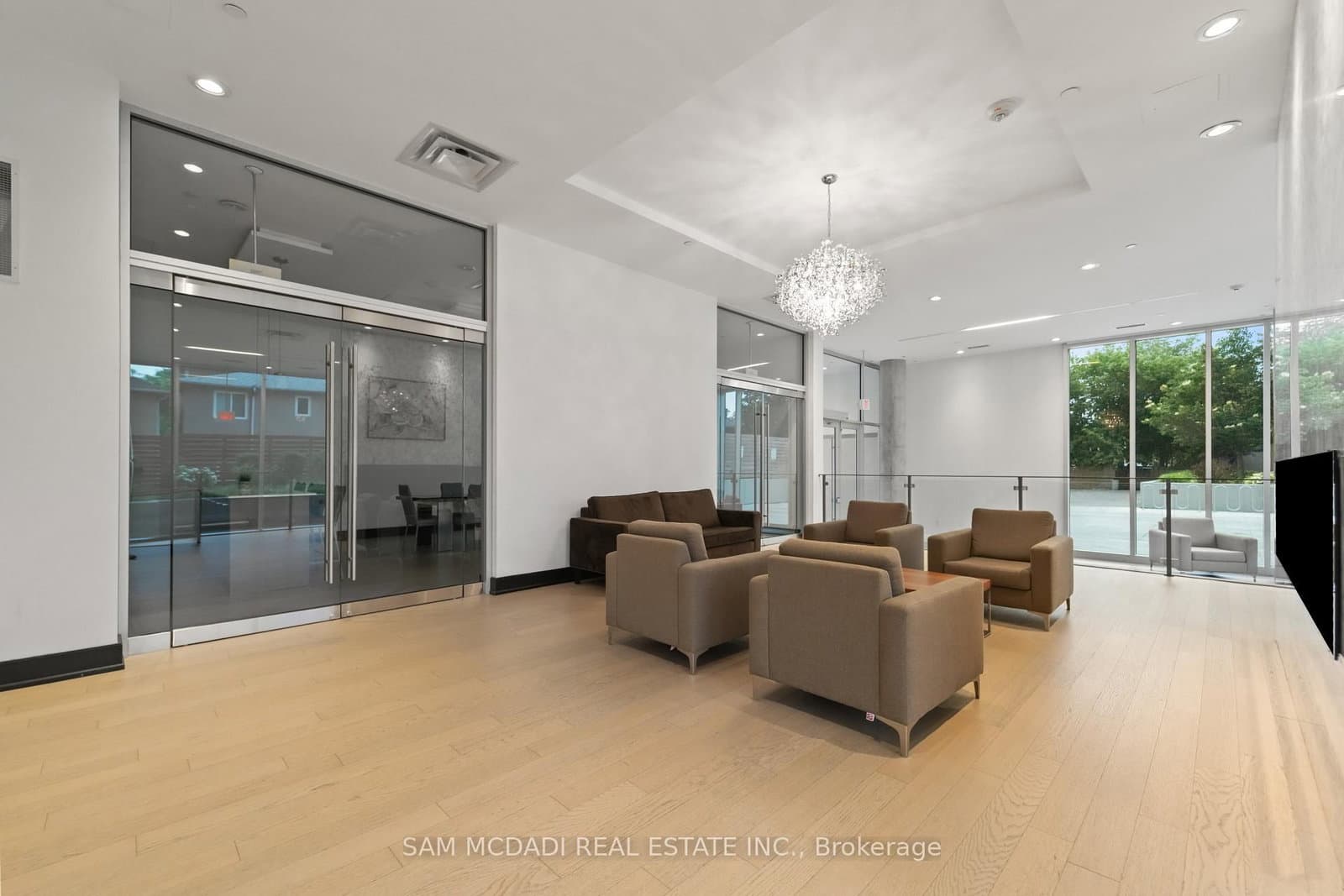 2055 Danforth Avenue, Unit 903 thumbnail 5