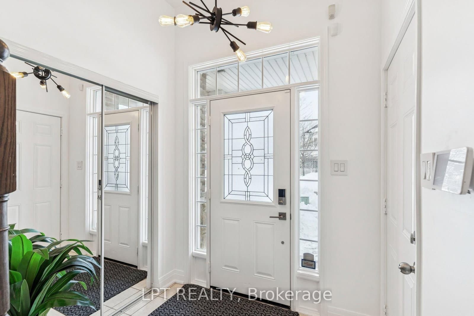 61 Minerva Avenue thumbnail 2