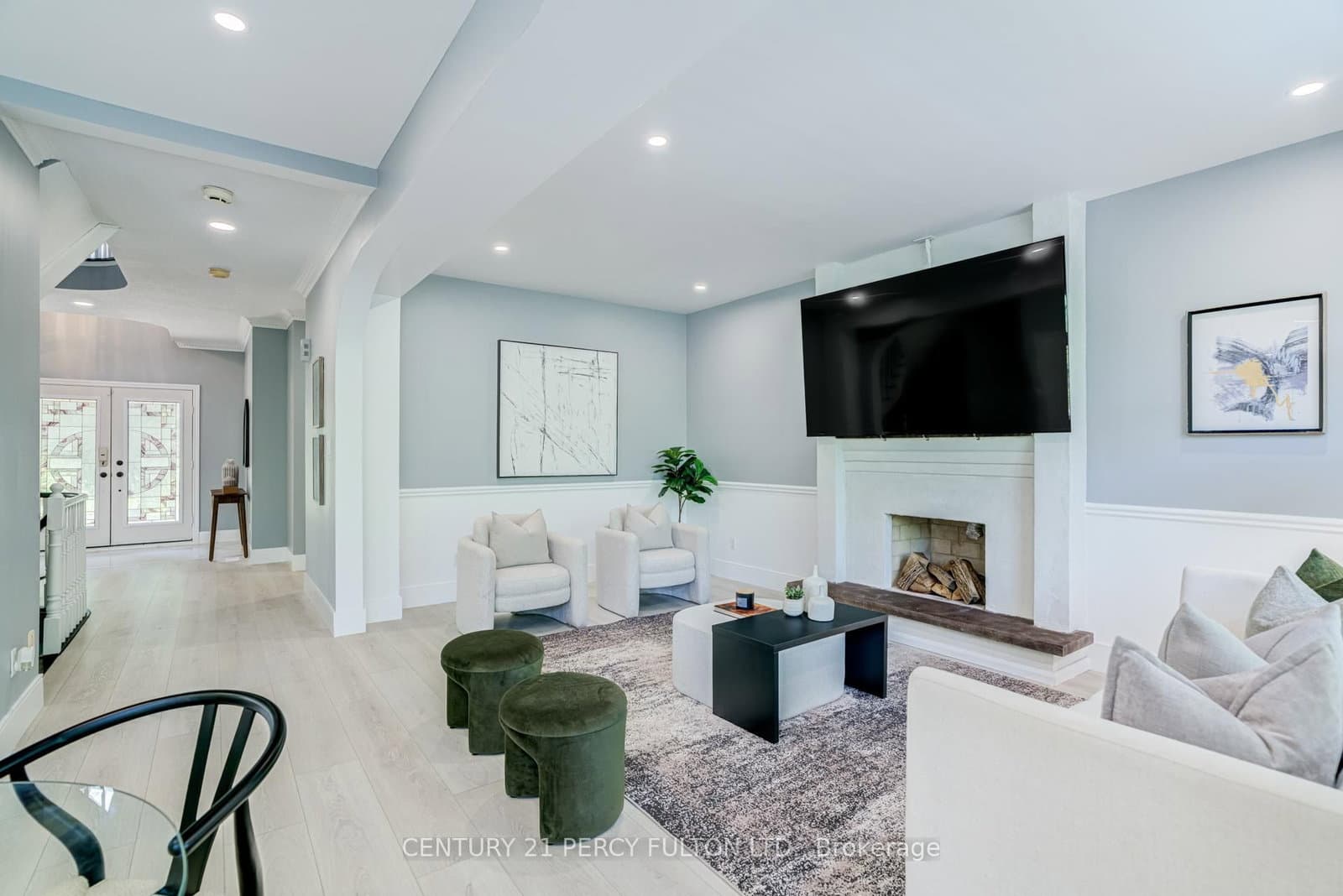 898 Baylawn Drive thumbnail 13