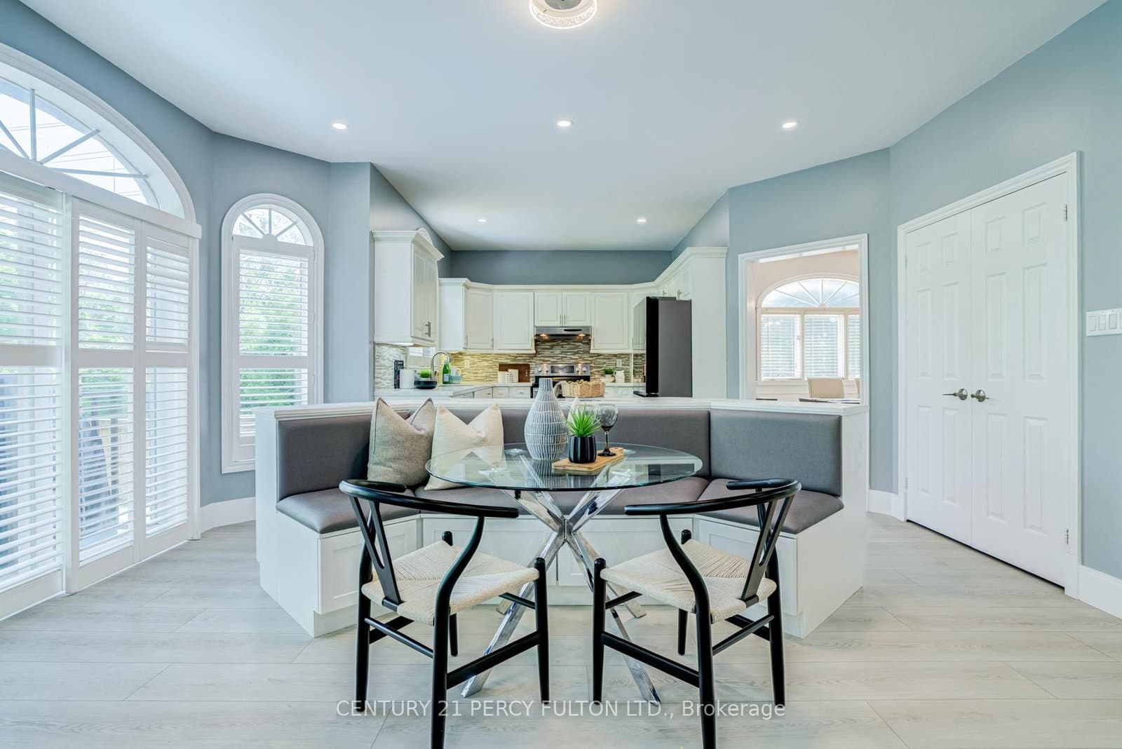 898 Baylawn Drive thumbnail 15