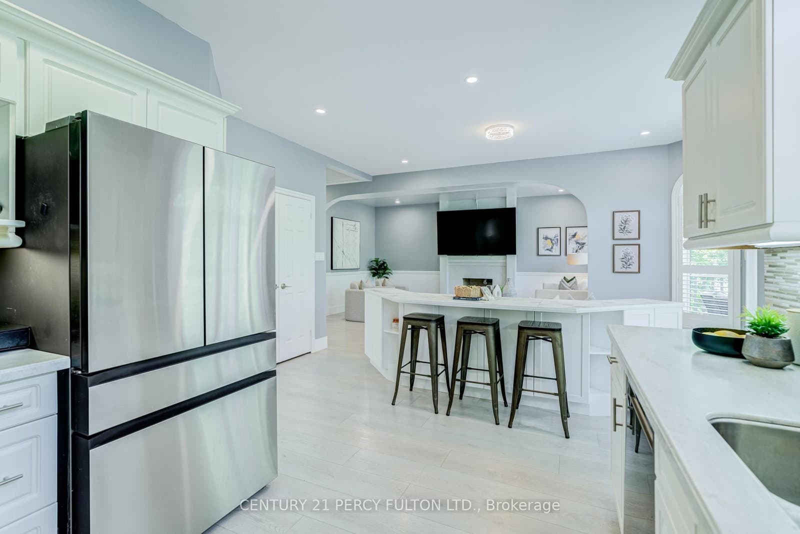 898 Baylawn Drive thumbnail 21