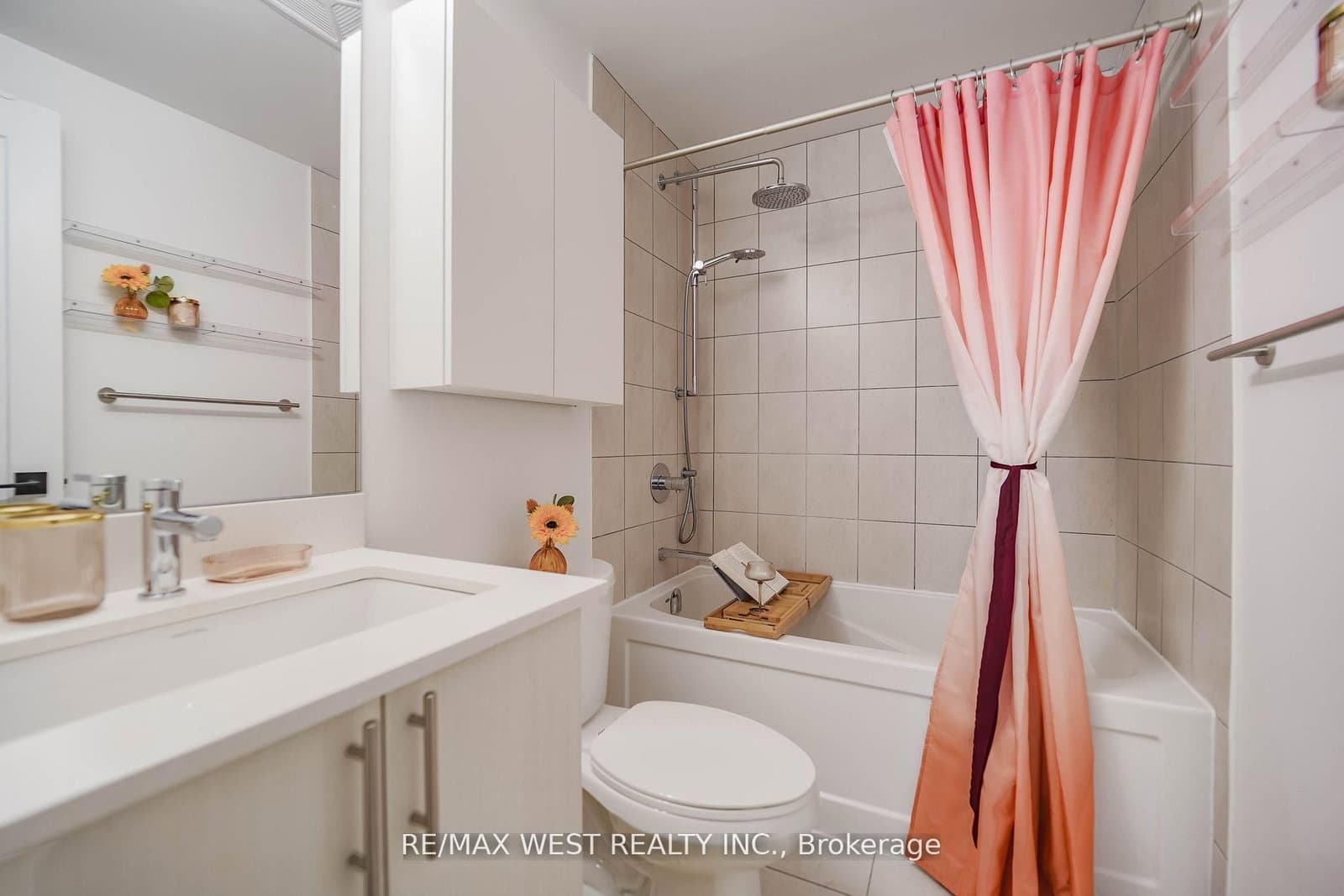 3686 St Clair Avenue E, Unit 110 thumbnail 8