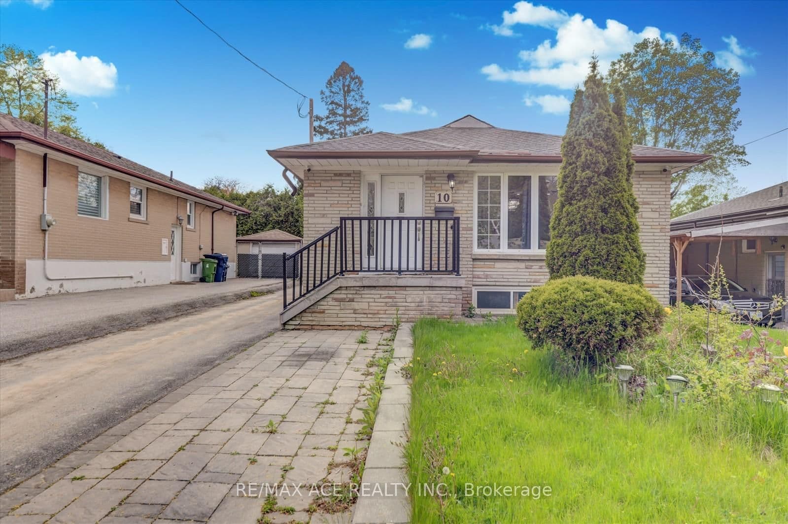 10 Blakemanor Boulevard - Image 1