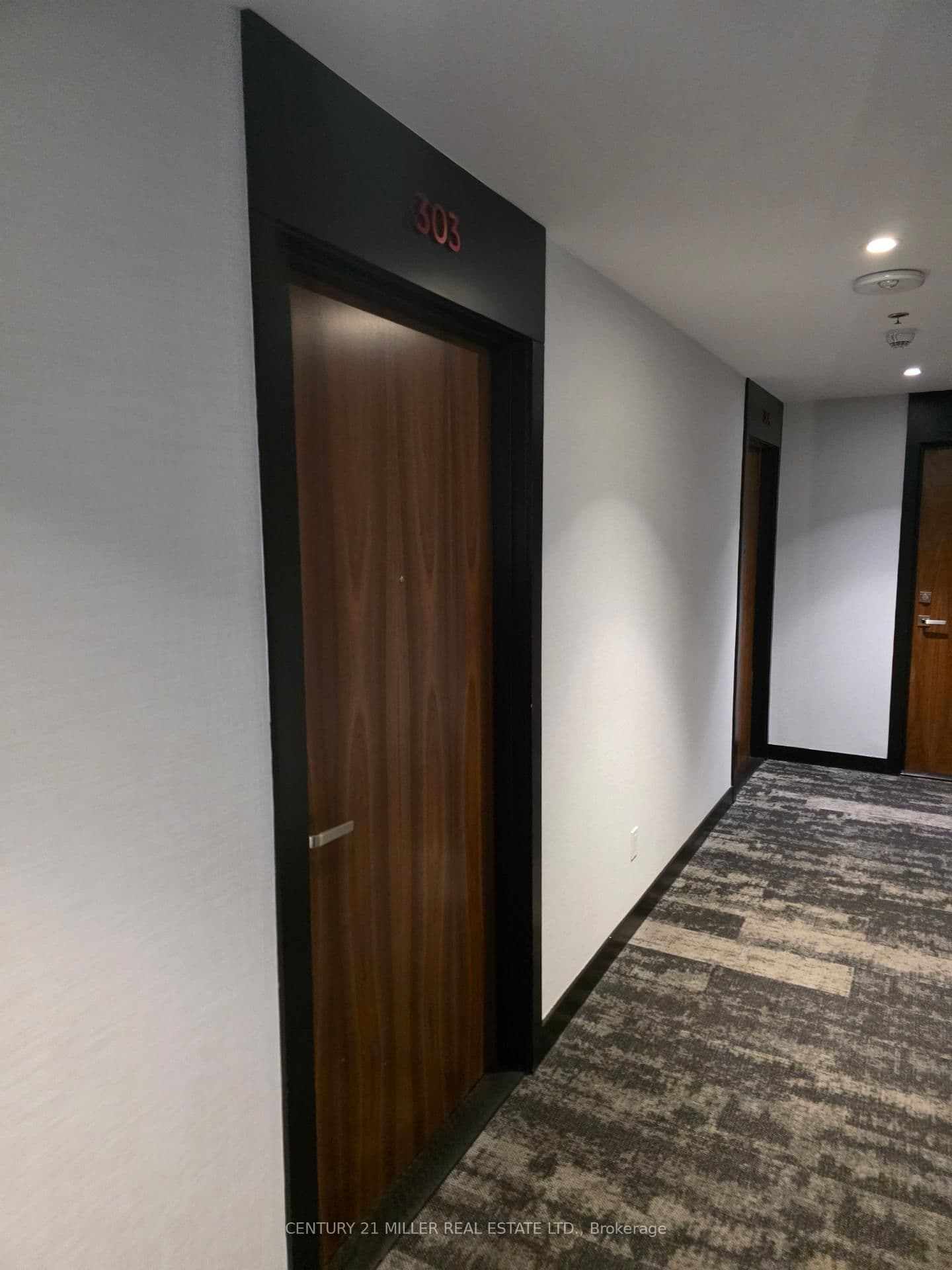 25 Baseball Place, Unit 303 thumbnail 27