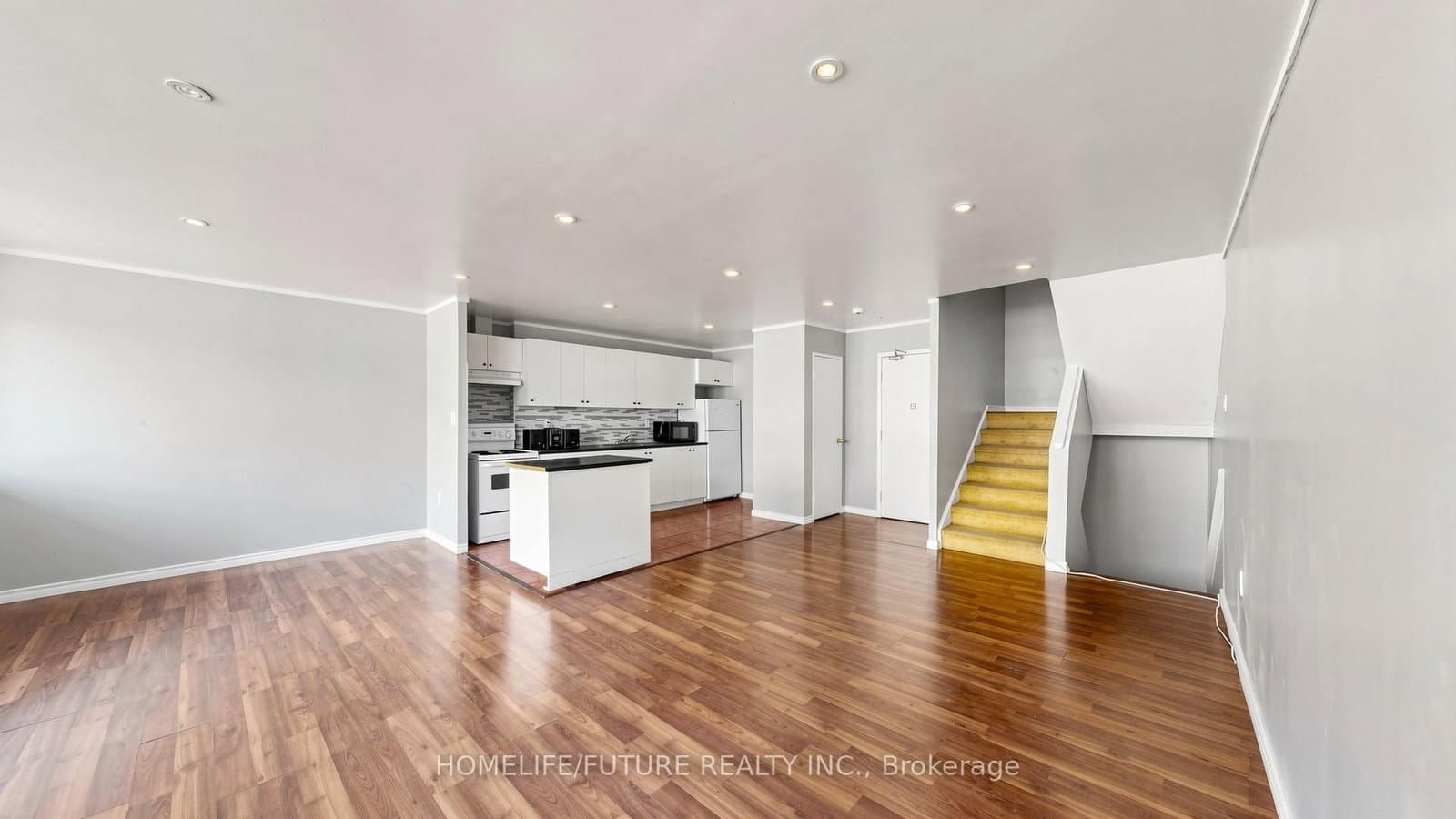 4060 Lawrence Avenue E, Unit 204 thumbnail 10