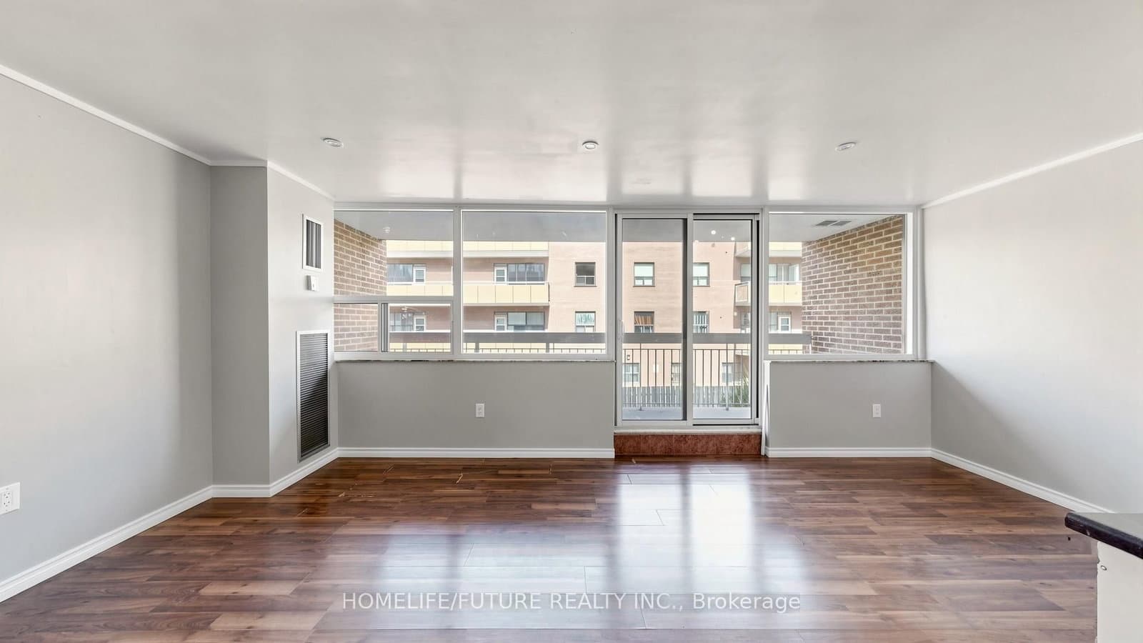 4060 Lawrence Avenue E, Unit 204 thumbnail 11