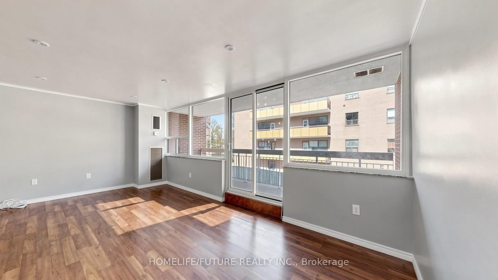 4060 Lawrence Avenue E, Unit 204 thumbnail 12