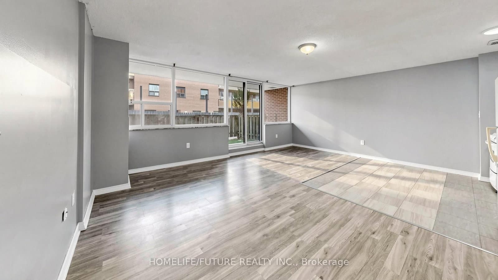 4060 Lawrence Avenue E, Unit 204 thumbnail 31