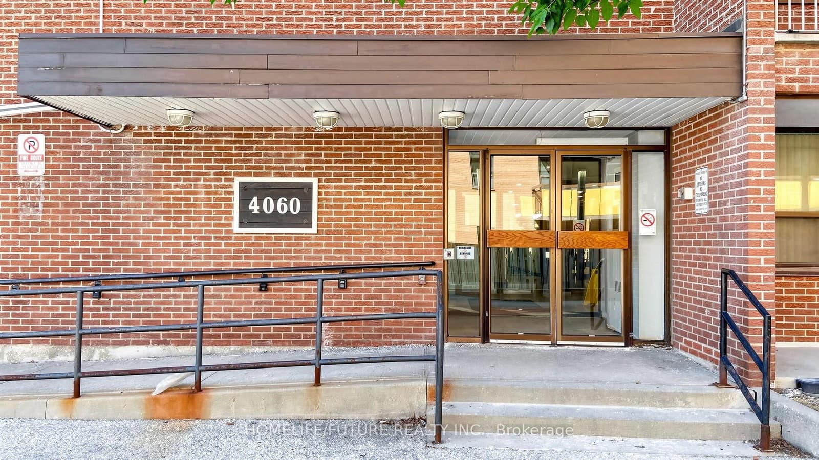 4060 Lawrence Avenue E, Unit 204 thumbnail 5