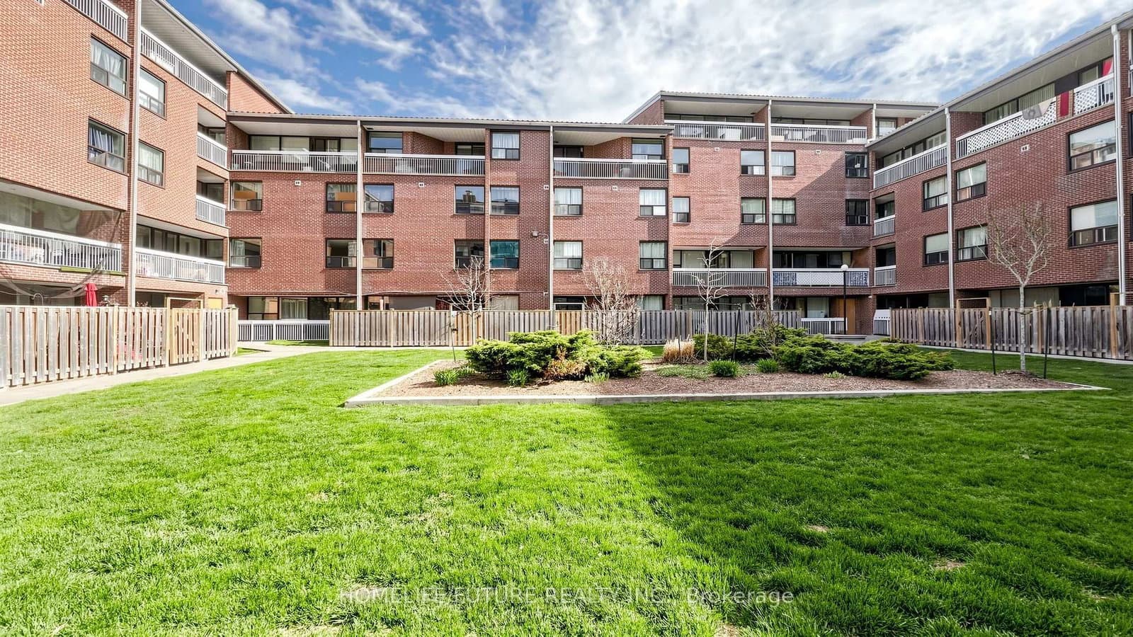 4060 Lawrence Avenue E, Unit 204 thumbnail 50