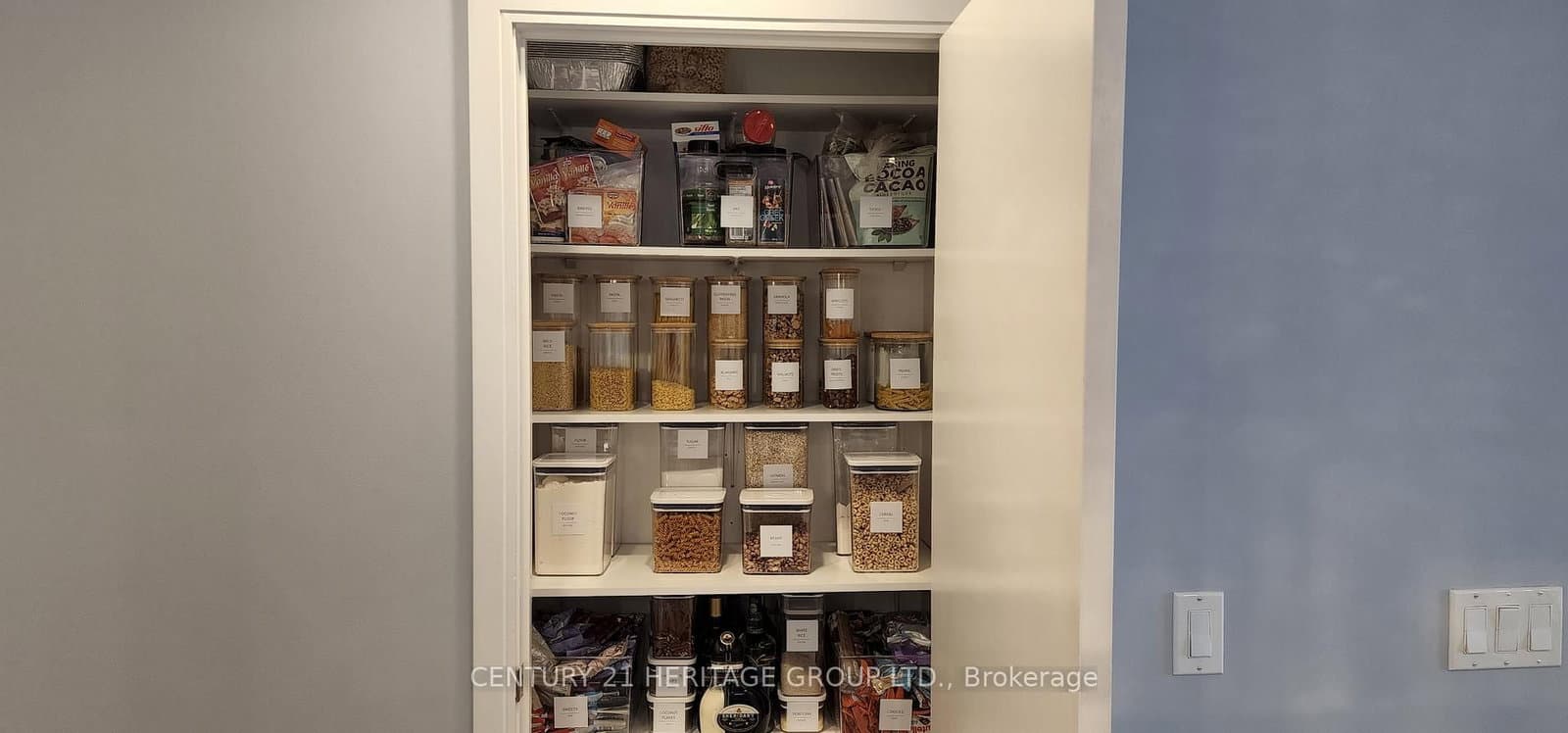 135 Village Green Square, Unit 525 thumbnail 23