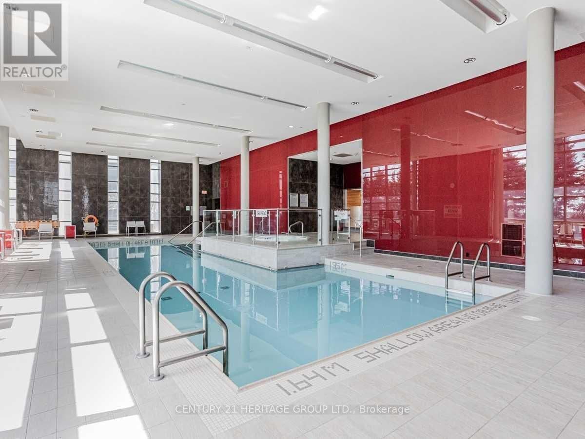 135 Village Green Square, Unit 525 thumbnail 36