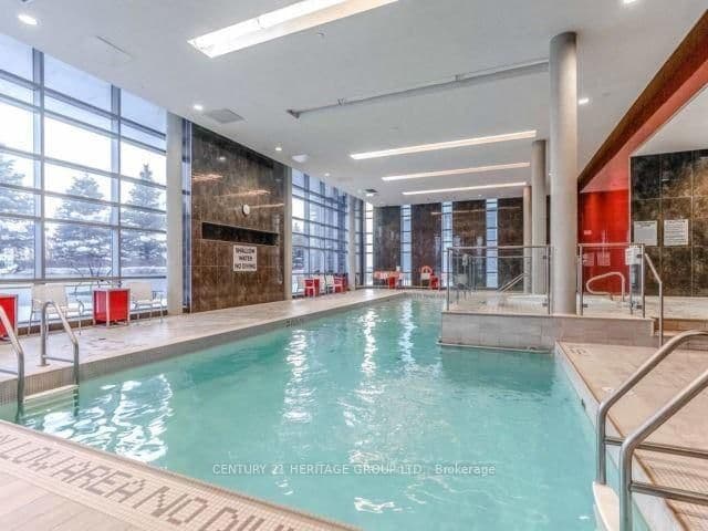135 Village Green Square, Unit 525 thumbnail 37