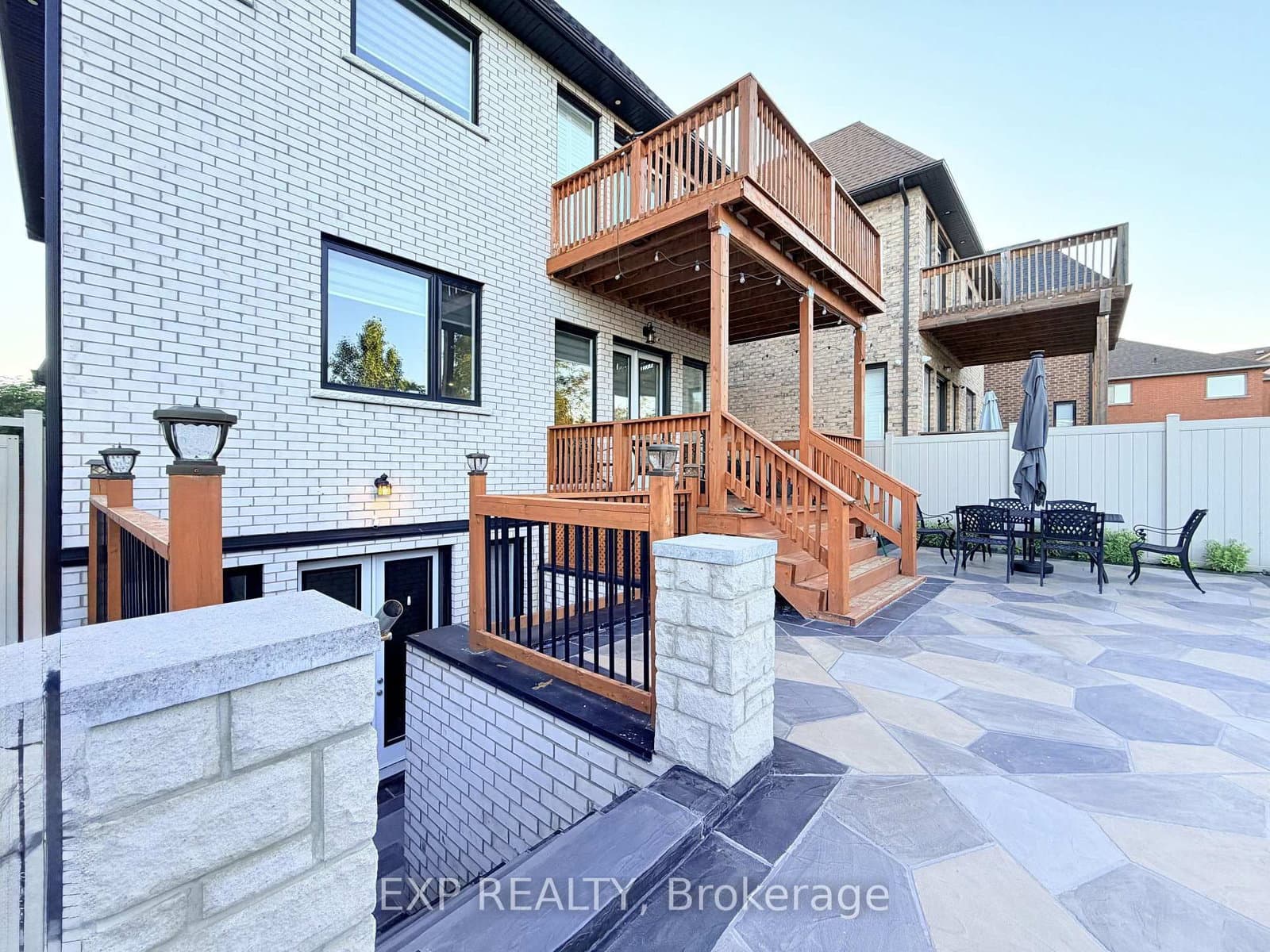 1606 Sandhurst Crescent, Unit Lower thumbnail 11