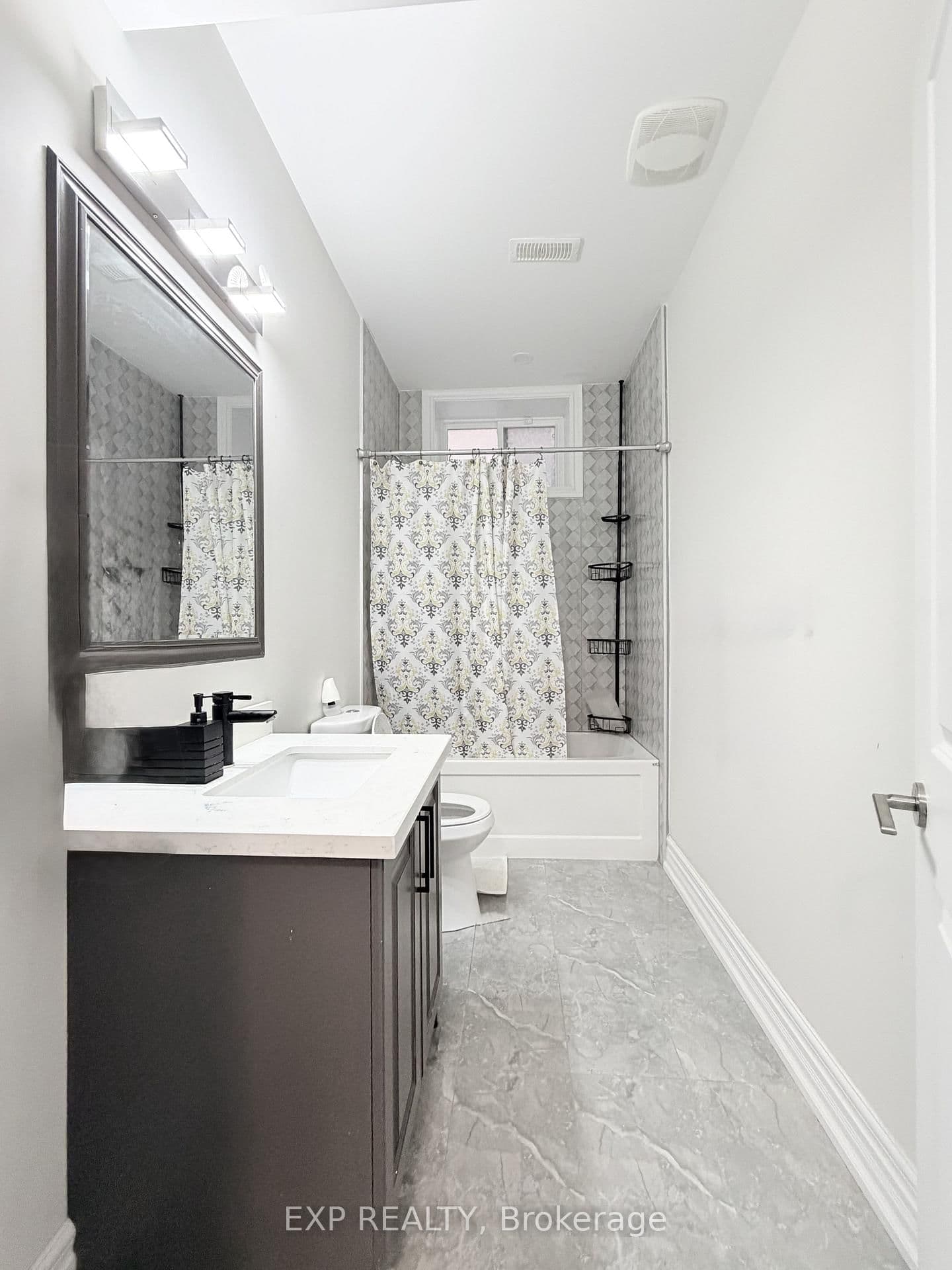 1606 Sandhurst Crescent, Unit Lower thumbnail 34