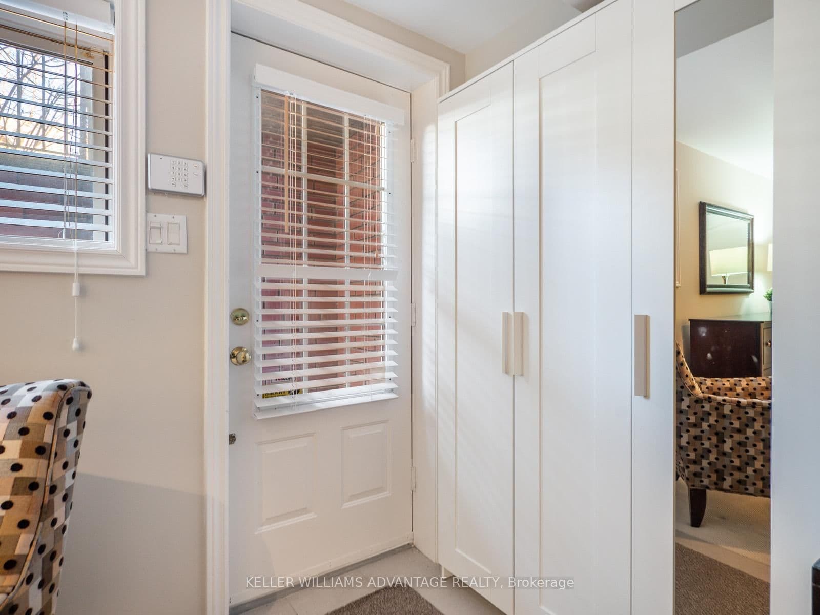 122 Boardwalk Drive, Unit Lower thumbnail 3