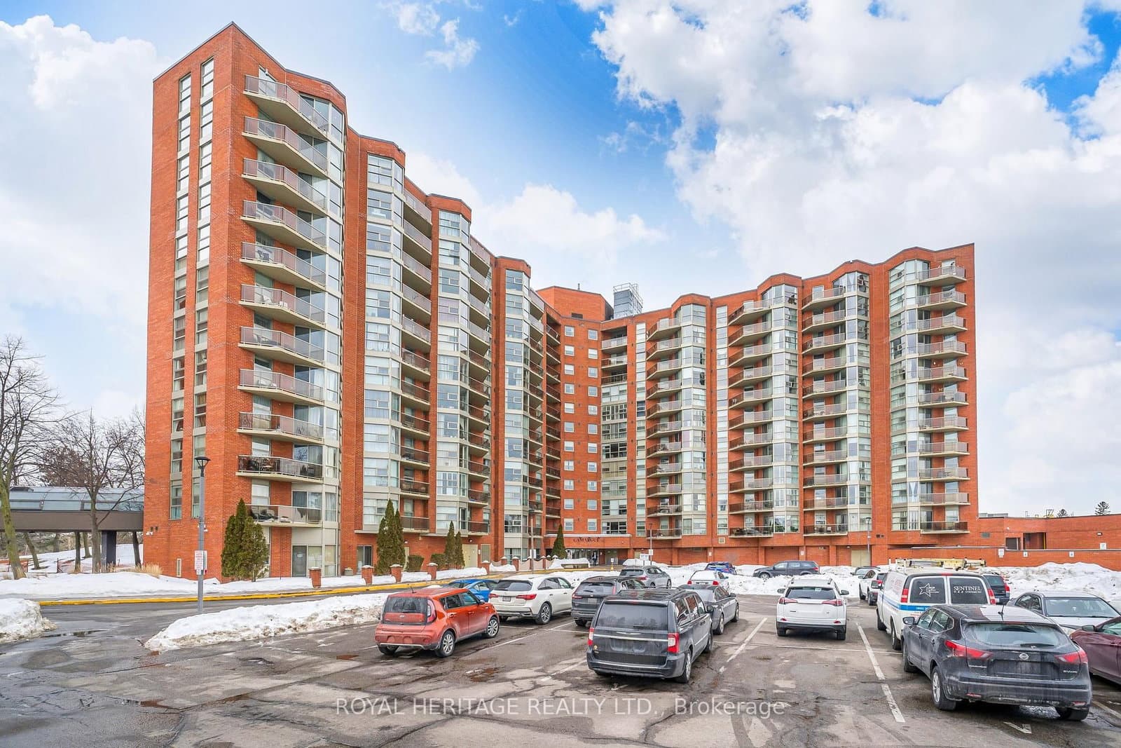 10 Dean Park Road, Unit 313 - Image 1