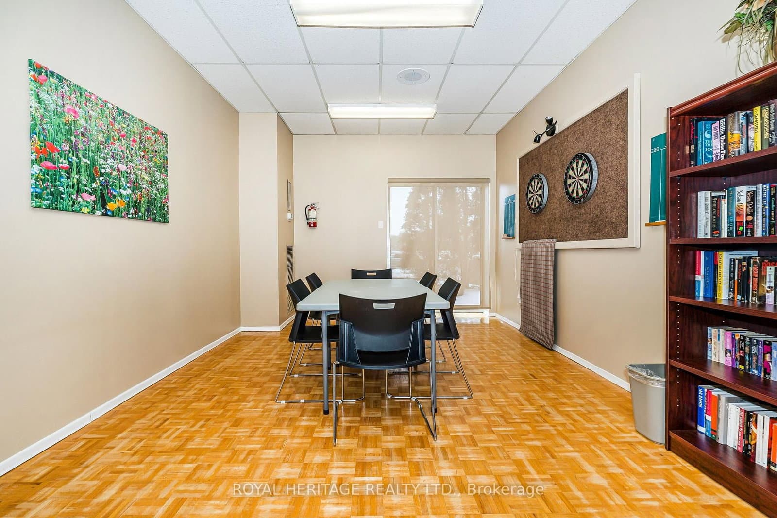 10 Dean Park Road, Unit 313 thumbnail 24