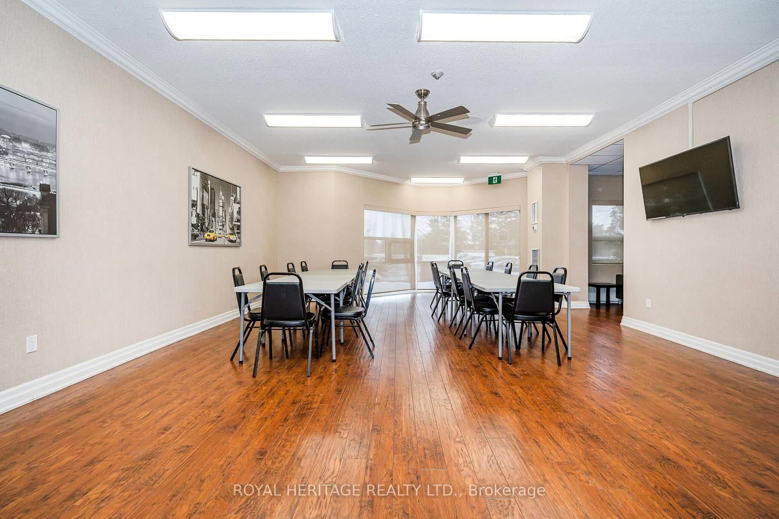 10 Dean Park Road, Unit 313 thumbnail 25
